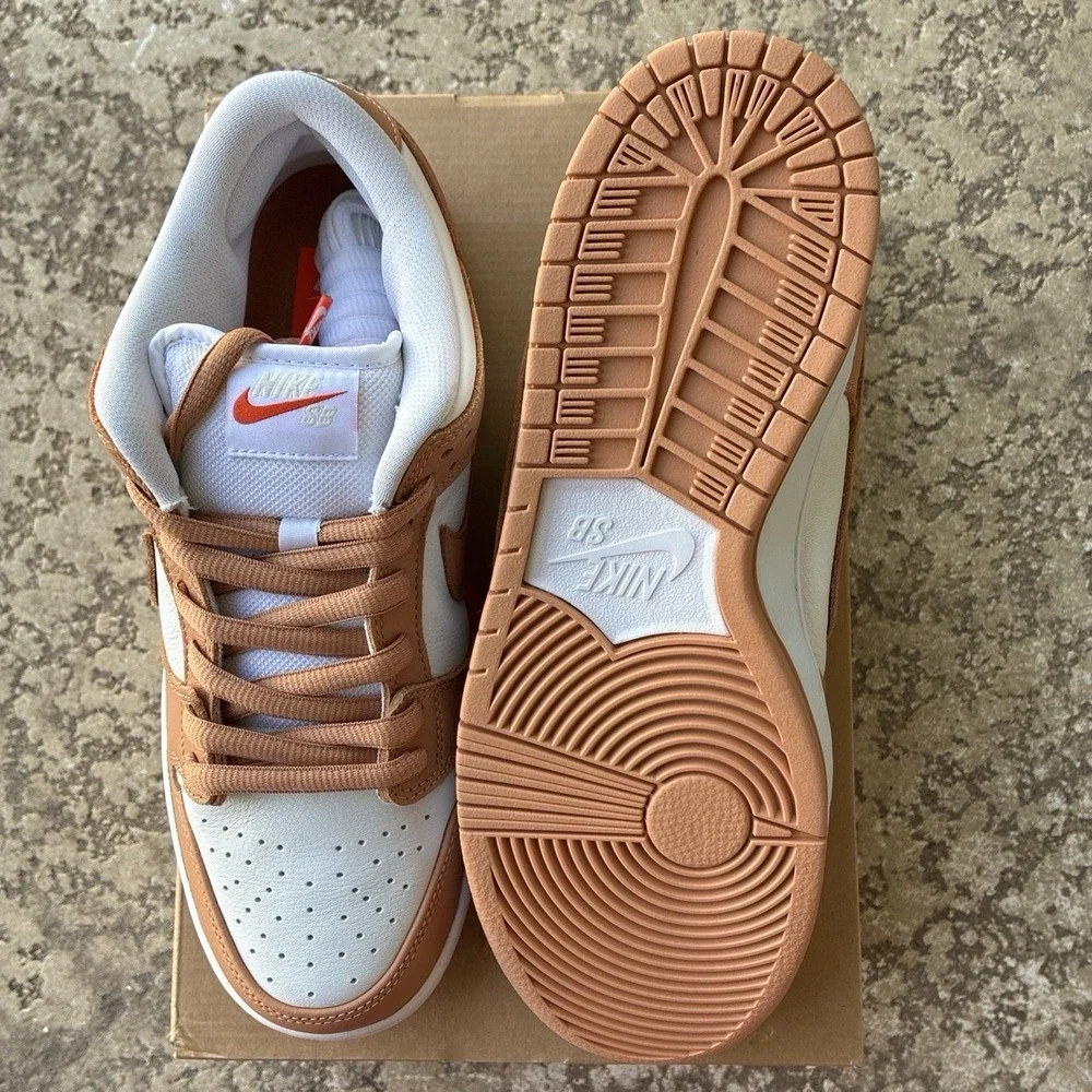 Brand New / DS Nike SB Dunk Low Pro ISO light cognac. Men's Size 9.5. OG ALL